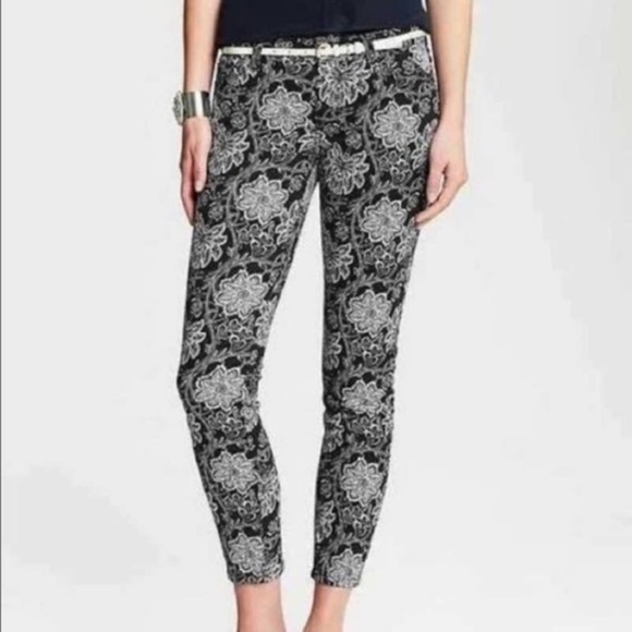BANANA REPUBLIC NAVY FLORAL PRINT SKINNY JEANS **NWT** - Picture 9 of 11